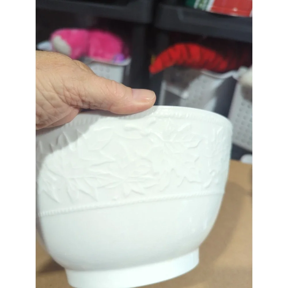 Martha Stewart White Oak Leaf Acorn Embossed Large Serving Bowl